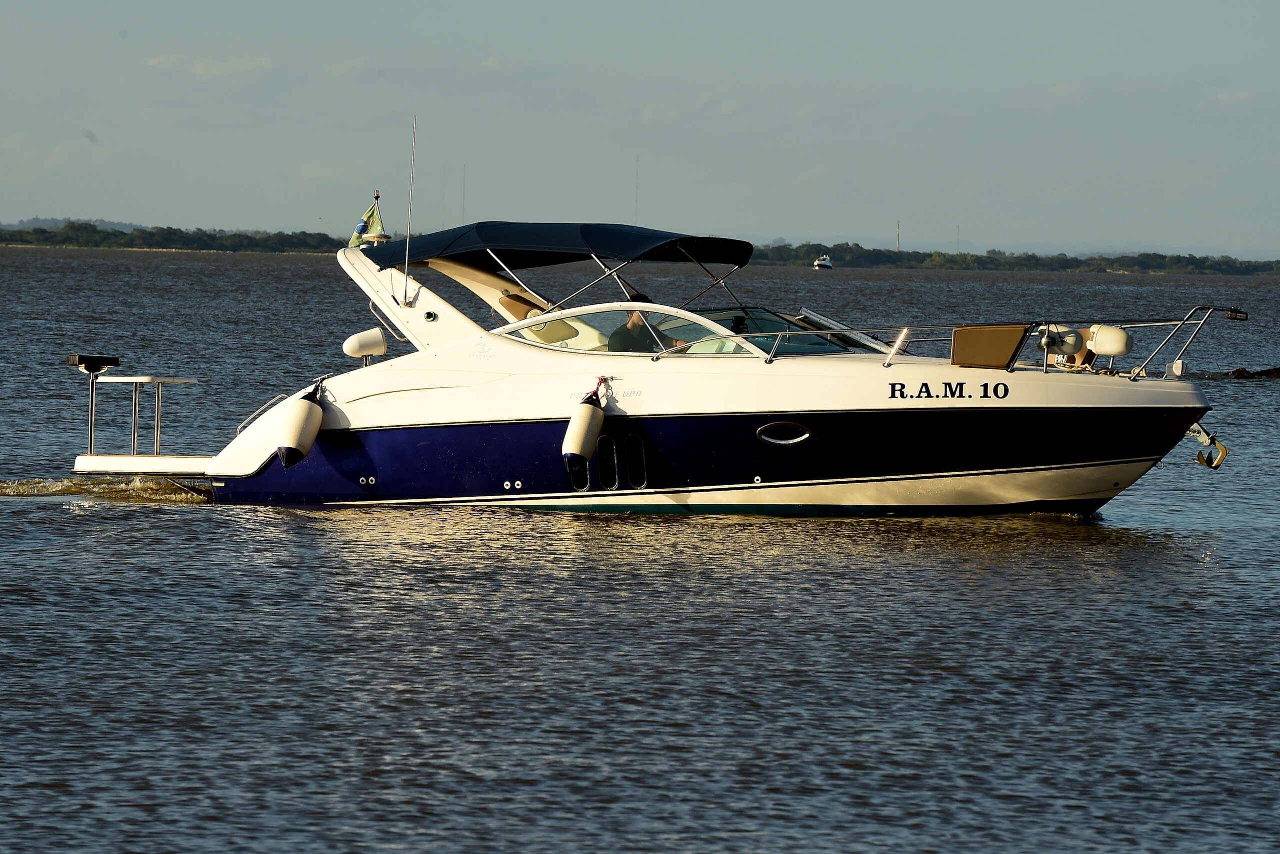 RR7_2376