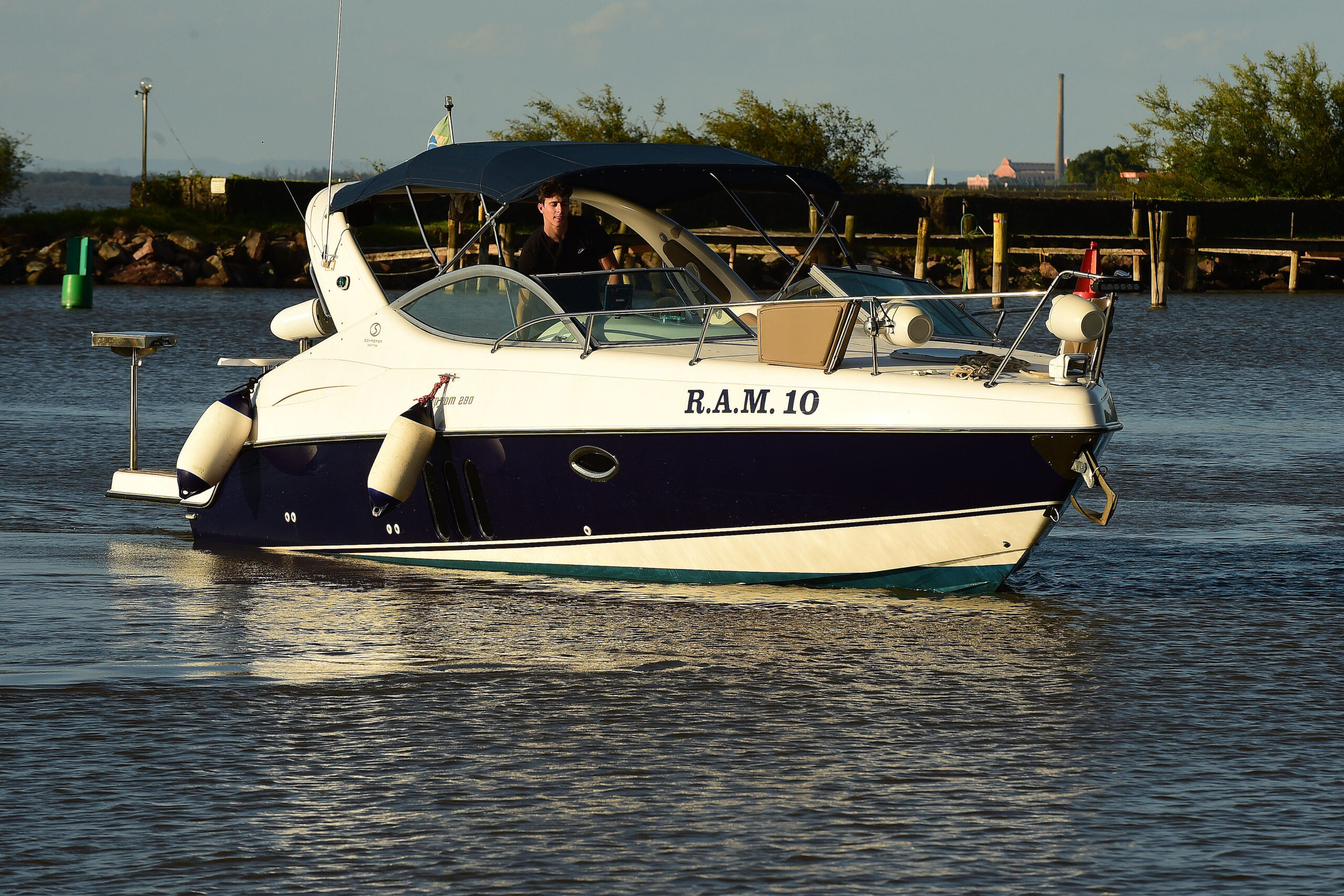 RR7_2401